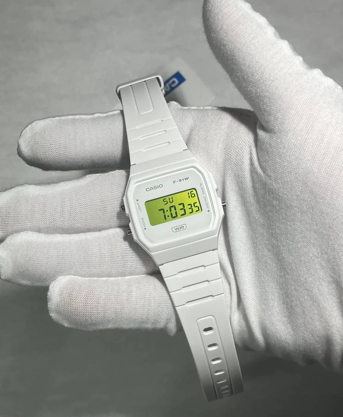 Casio F91WB Blanco · Verde Eléctrico · Color filter