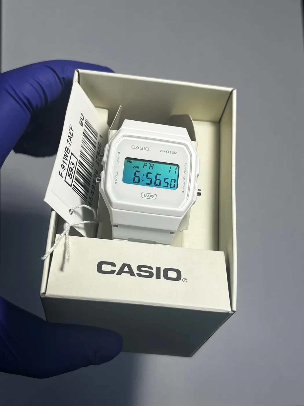 Casio F91WB Blanco · Degradado Tonos Azul · Gradient