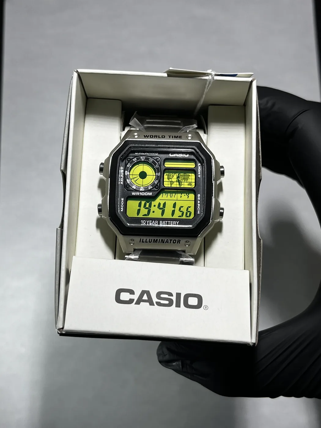 Casio AE1200 · Eléctrico