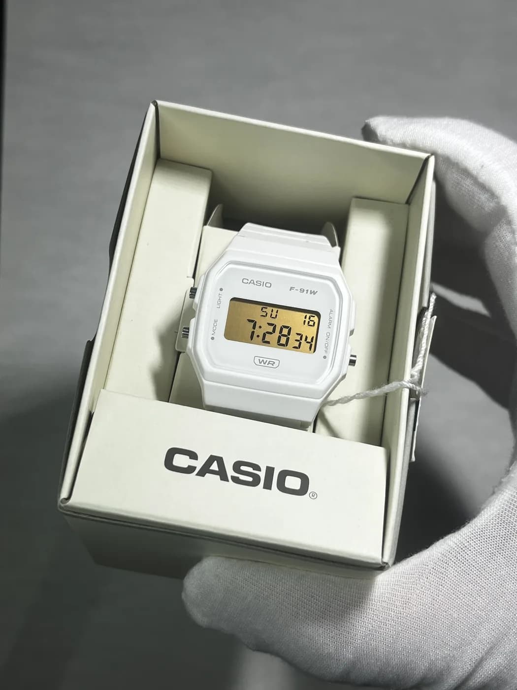 Casio F91WB Blanco · Naranja