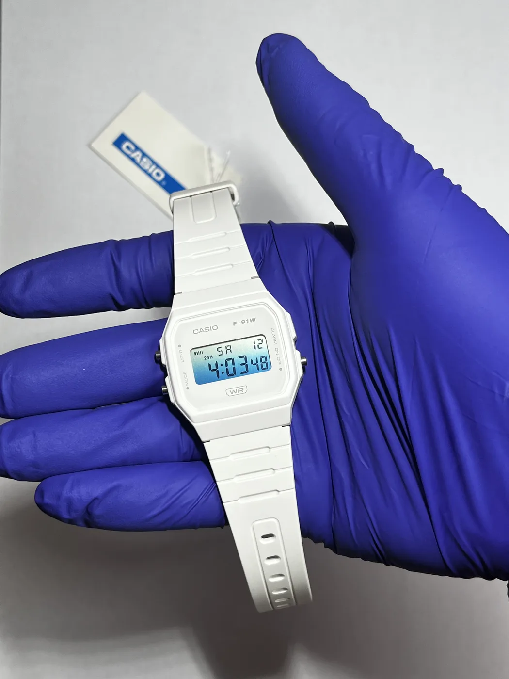 Casio F91WB Blanco · Degradado Azul · Degradado